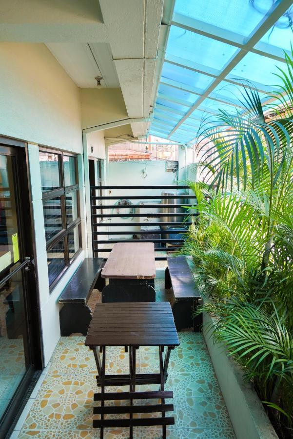 Tarasa Hostel Pasay Eksteriør bilde